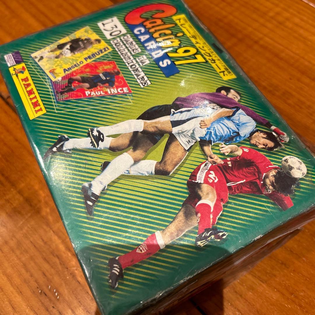 希少品　calcia 97サッカーカード　未開封　ボックス