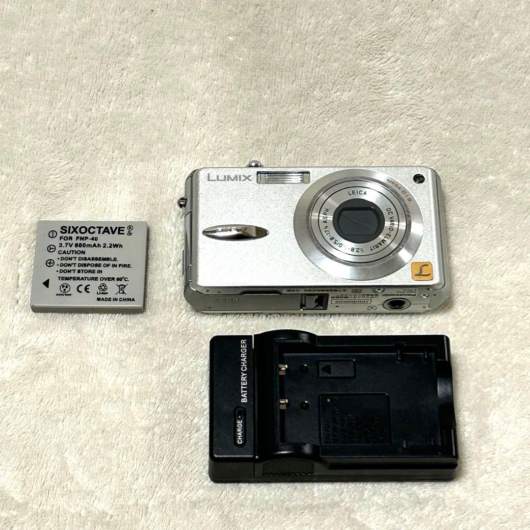 美品 動作確認済】Panasonic LUMIX DMC-FX2 シルバー - メルカリ