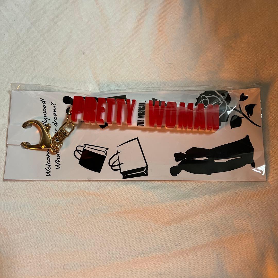 プリティウーマンザミュージカル　TシャツMサイズとキーホルダーのセット