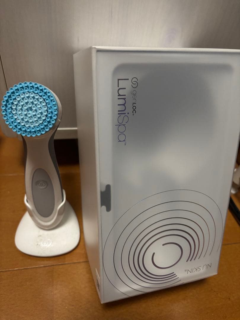 ニュースキン io非対応 ルミスパ（洗顔用美顔器） 洗顔しながらトリートメントできる人気の美顔器「ルミスパ」がloT対応
