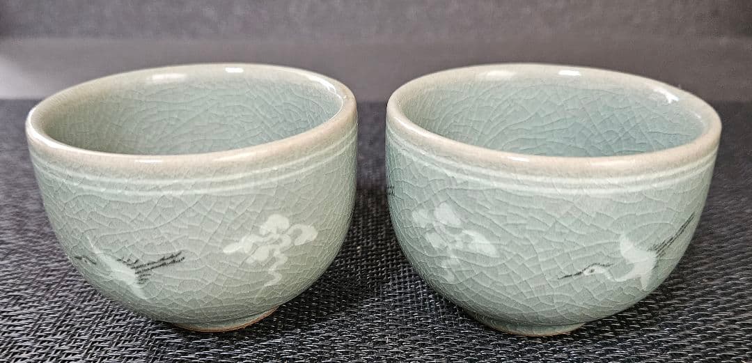 韓国 人間文化財 人間国宝 柳海剛作 高麗青磁 象嵌 雲鶴図 ぐい呑 盃