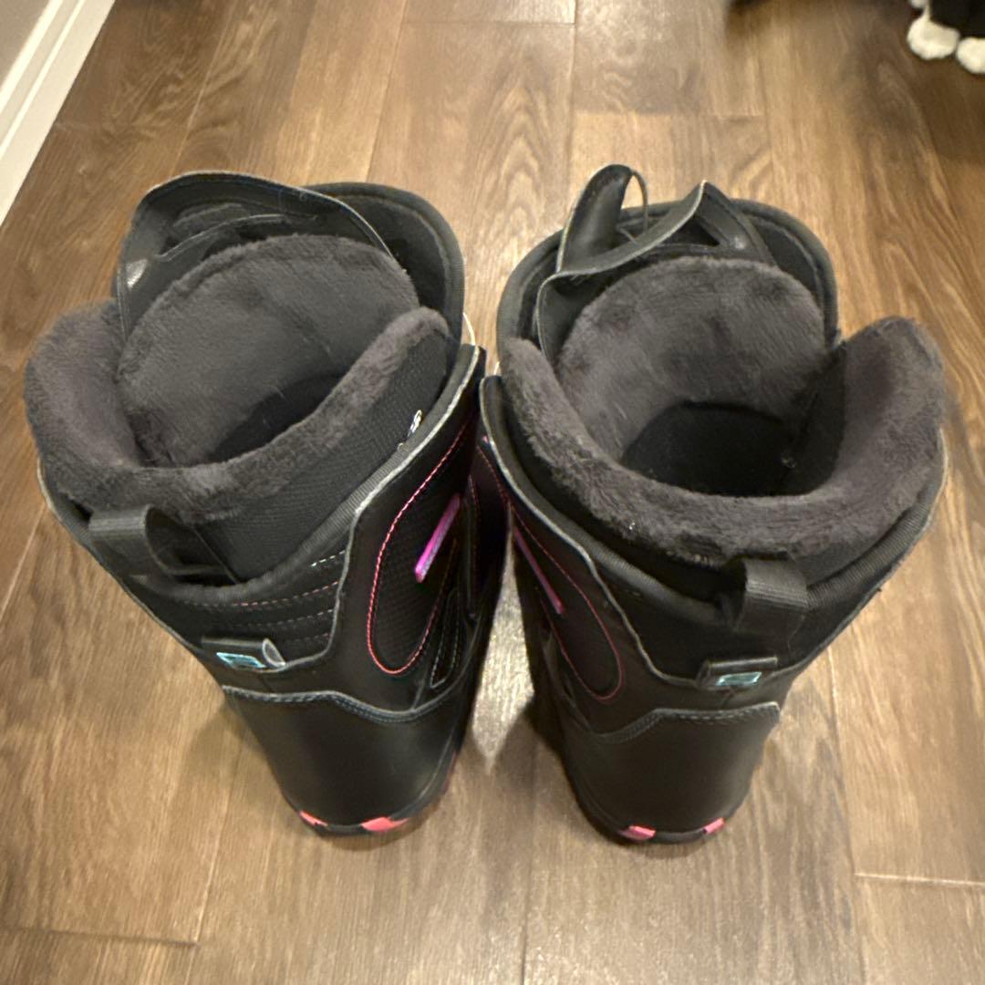Salomon 女性用 スノーボードブーツ ブラック/ピンク 23.5cm