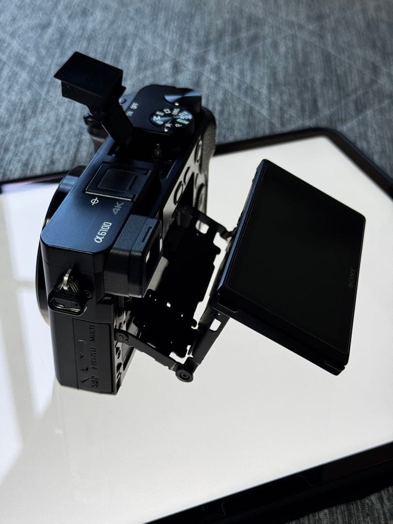 美品Sony α6100 16-50mm + SEL50F18F 2046枚 - メルカリ