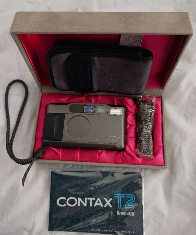 CONTAX T2 カメラ　チタンブラック　データバック　付属品　全付 Yahoo!オークション -「contax t2 データバック」の落札相場・落札価格