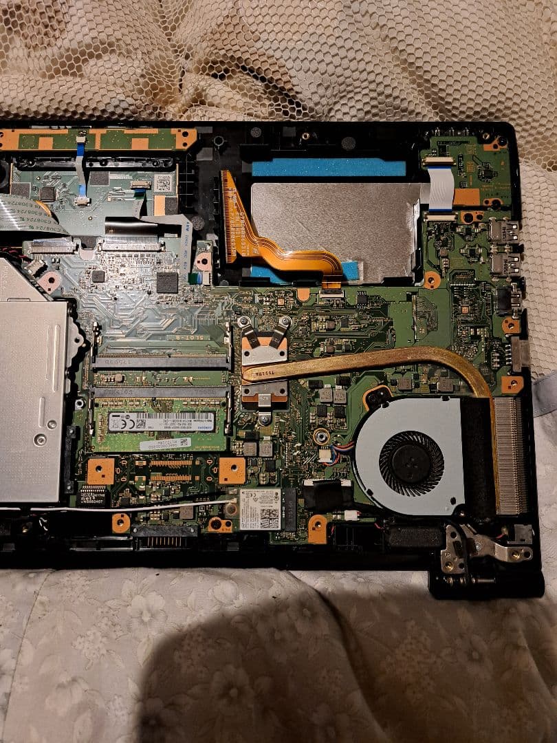 Dynabook. AZ35/FB HDD無し - メルカリ