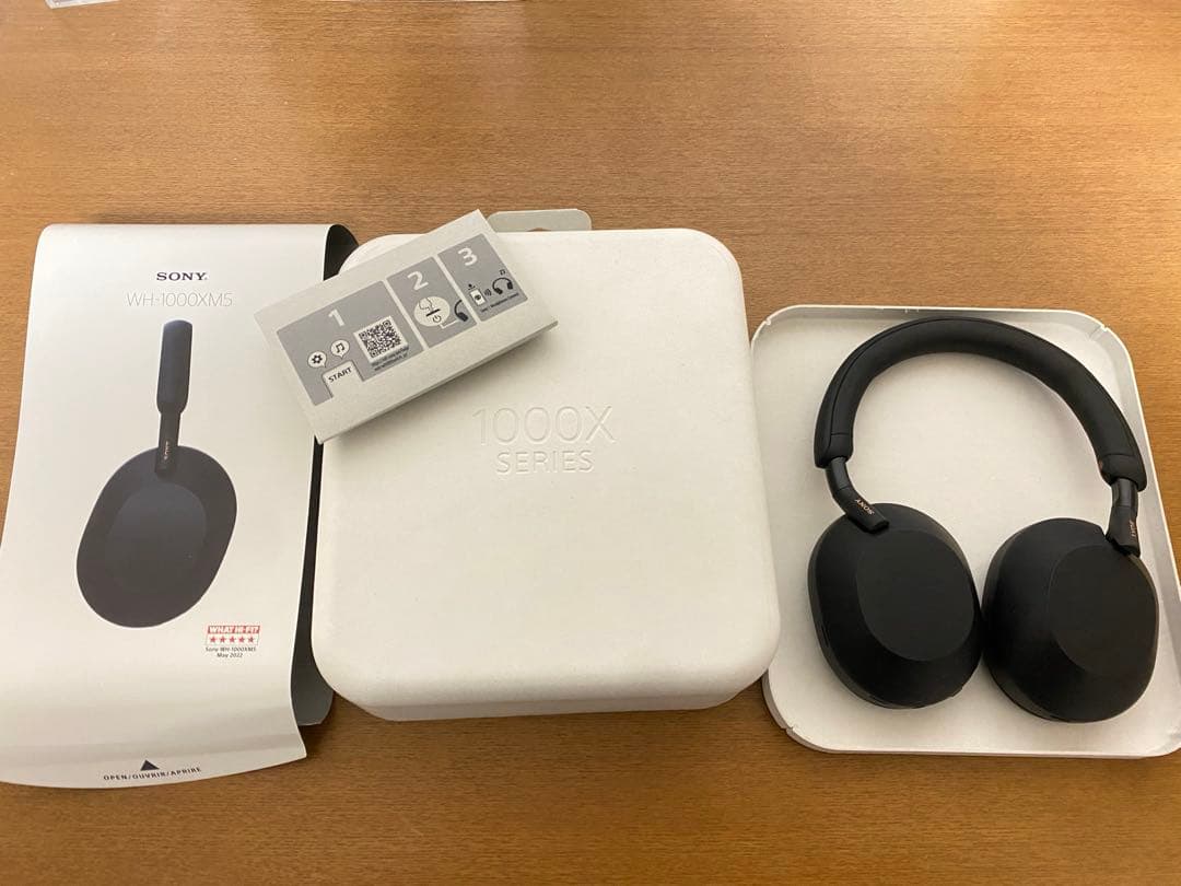 【ほぼ新品】SONY WH-1000XM5 黒 SONY（ソニー） WH-1000XM5 (B) ワイヤレスノイズキャンセリング