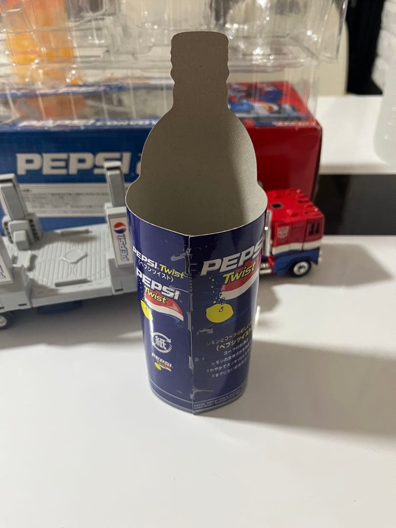 希少　タカラ　トランスフォーマ　ペプシコンボイ