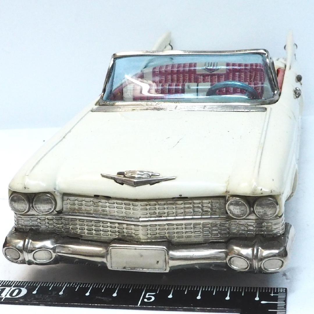 萬代屋 60sキャデラック コンバーチブル 大 白tinブリキtoy car箱無