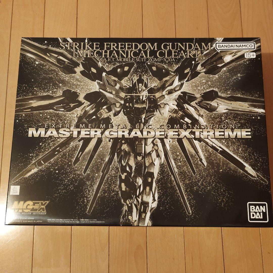【新品】MGEX 1/100 ストライクフリーダムガンダム [メカニカルクリア]