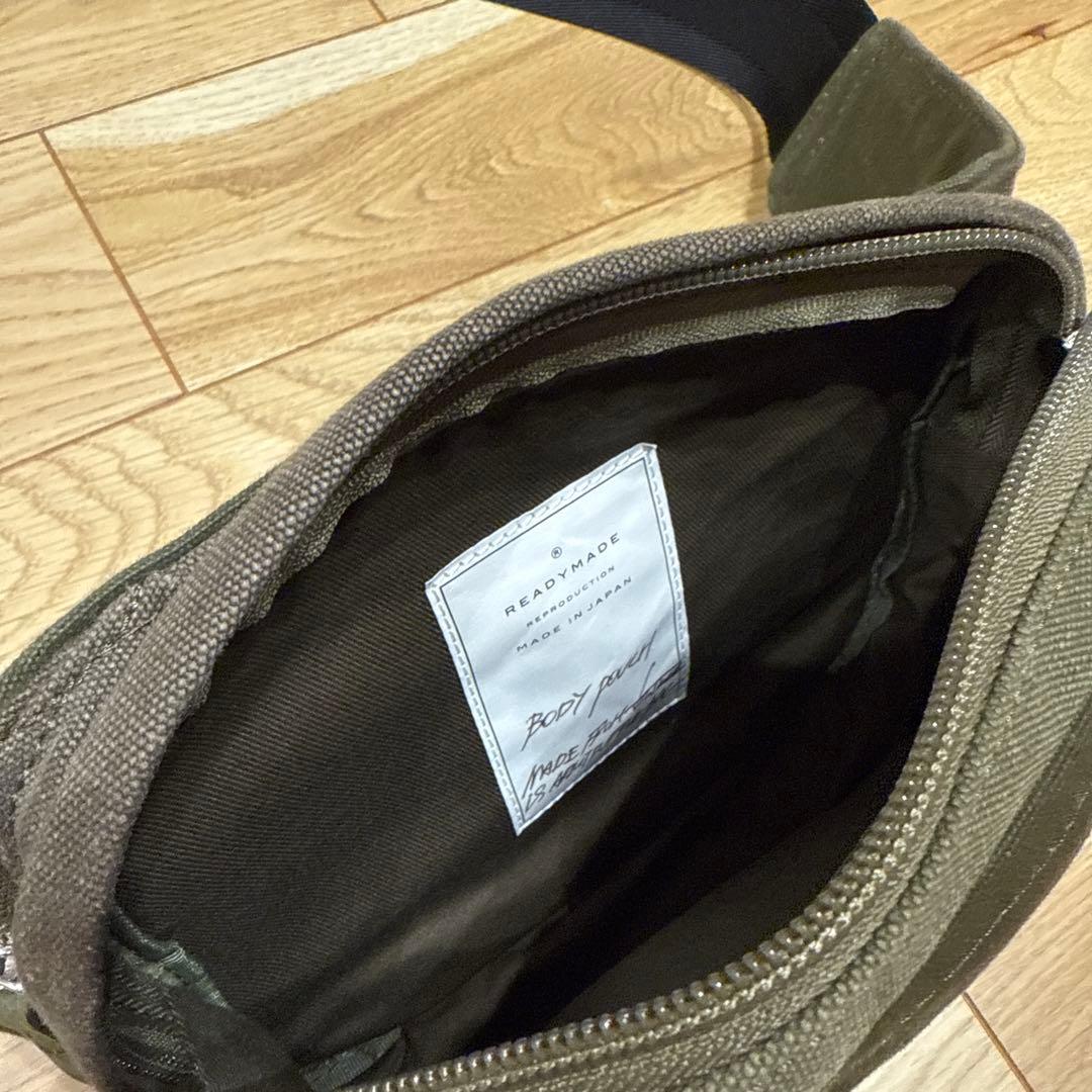 田舎の貧乏人　READYMADE BODYPOUCH