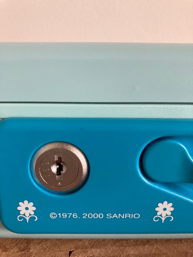 激レア！希少！キティ　手さげ金庫