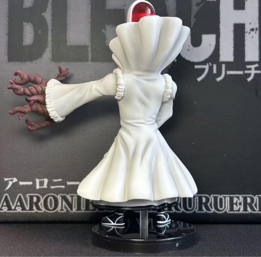 BLEACH アーロニーロ・アルルエリ ガレージキット ガレキ スタチュー