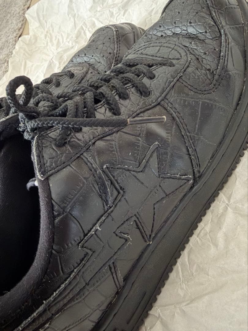 クロコダイル風 ブラックスニーカー ア ベイシング エイプ - メルカリ