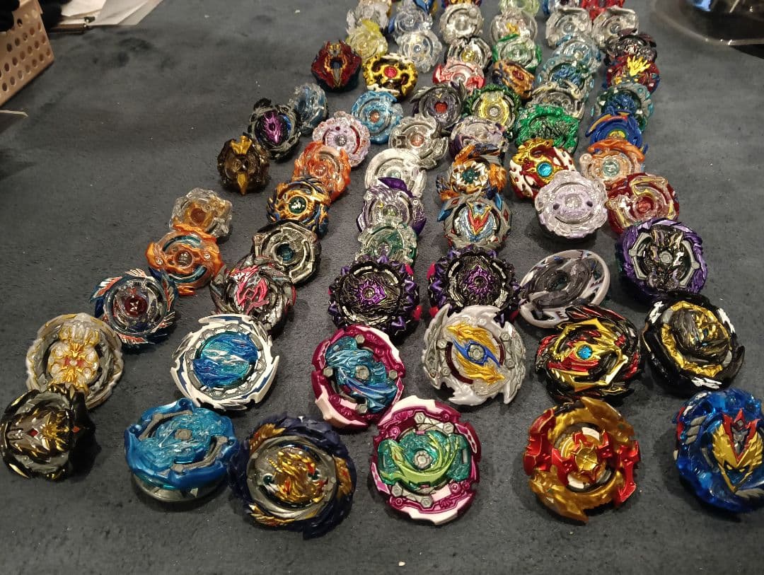 ベイブレードバーストまとめ売り