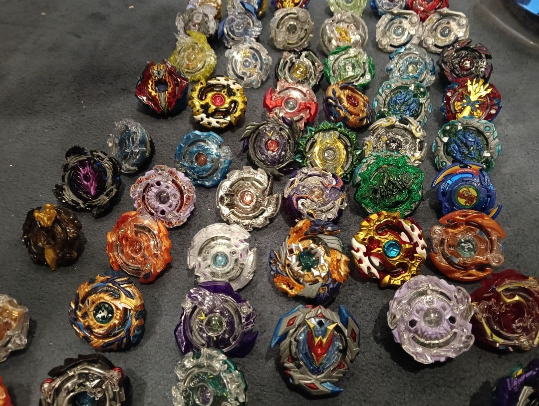 ベイブレードバーストまとめ売り