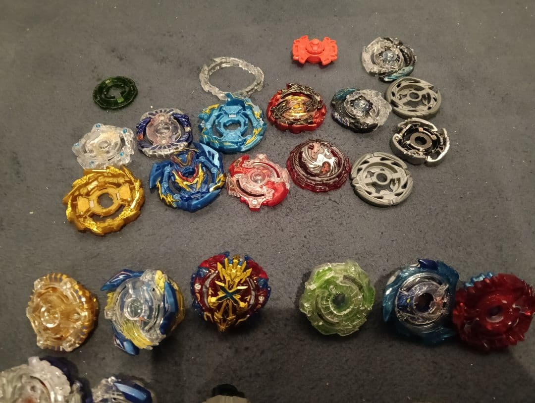 ベイブレードバーストまとめ売り