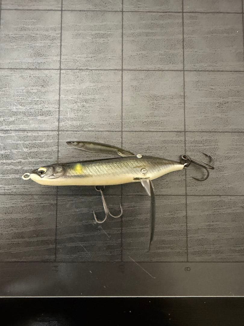 イマカツ チビバゼル - メルカリ