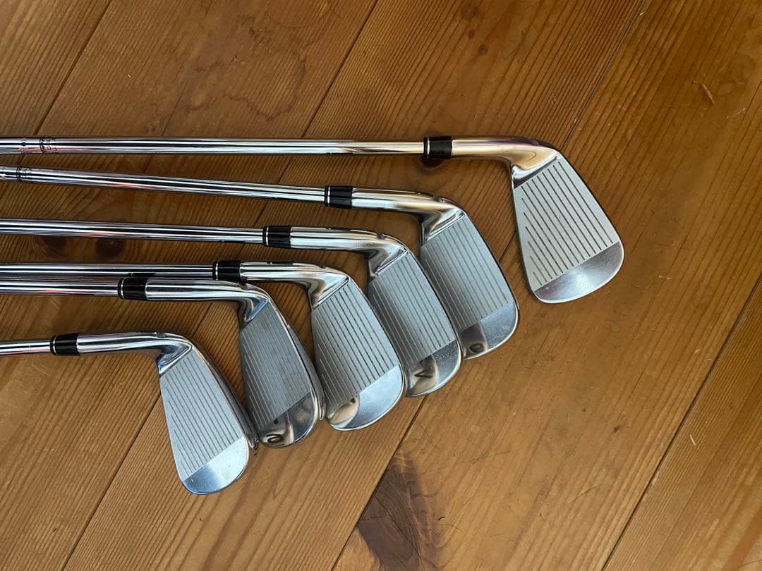 Ogio ゴルフバッグ TaylorMadeクラブセット ※パター無し - メルカリ