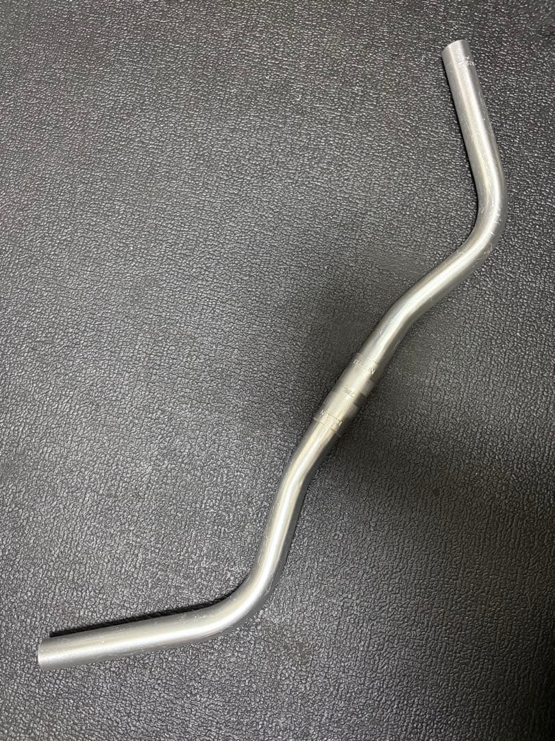 日東 Nitto B2522 シルバー 570 ハンドルバー - メルカリ