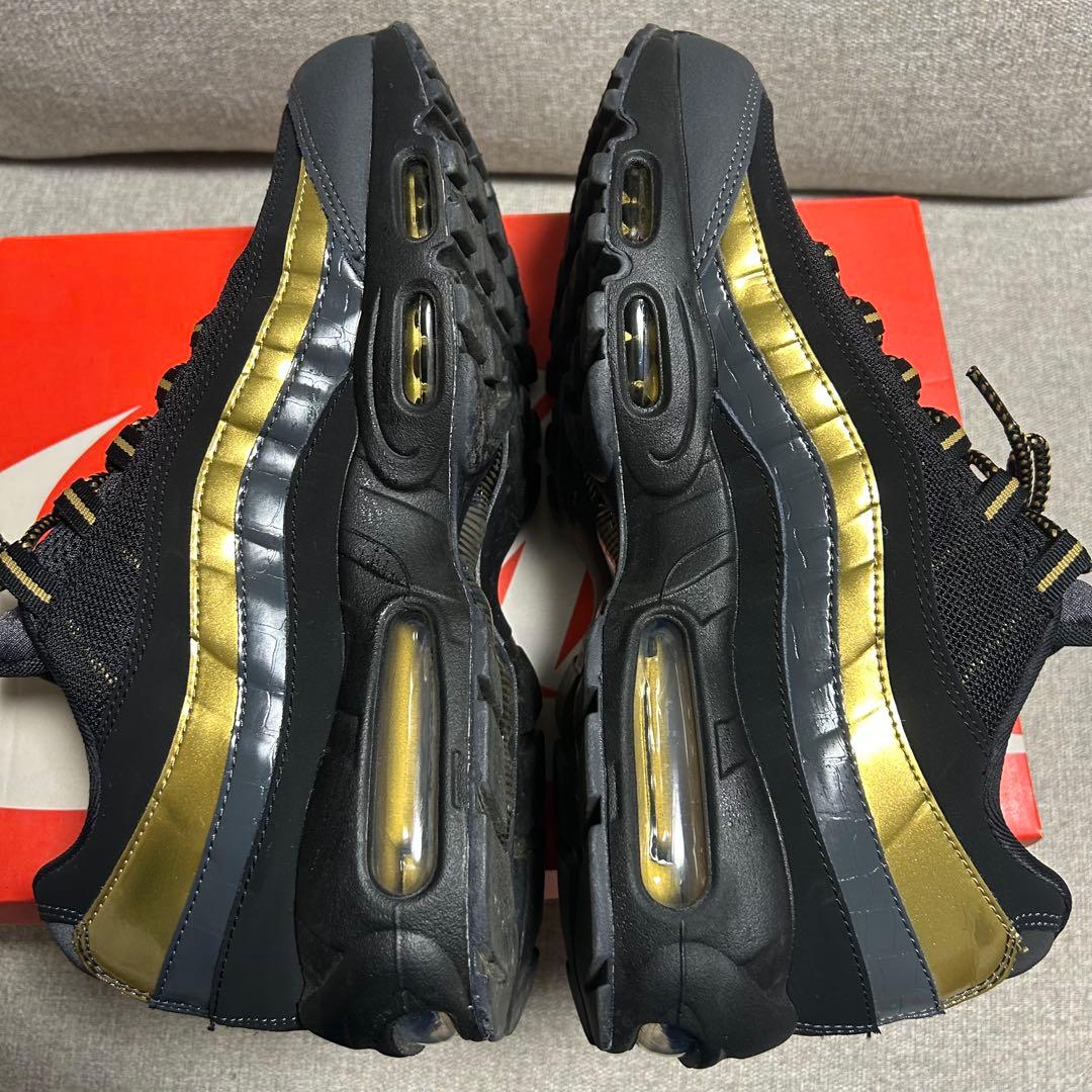 箱付美品NIKE エアマックス95 ゴールド 黒　27.5cm