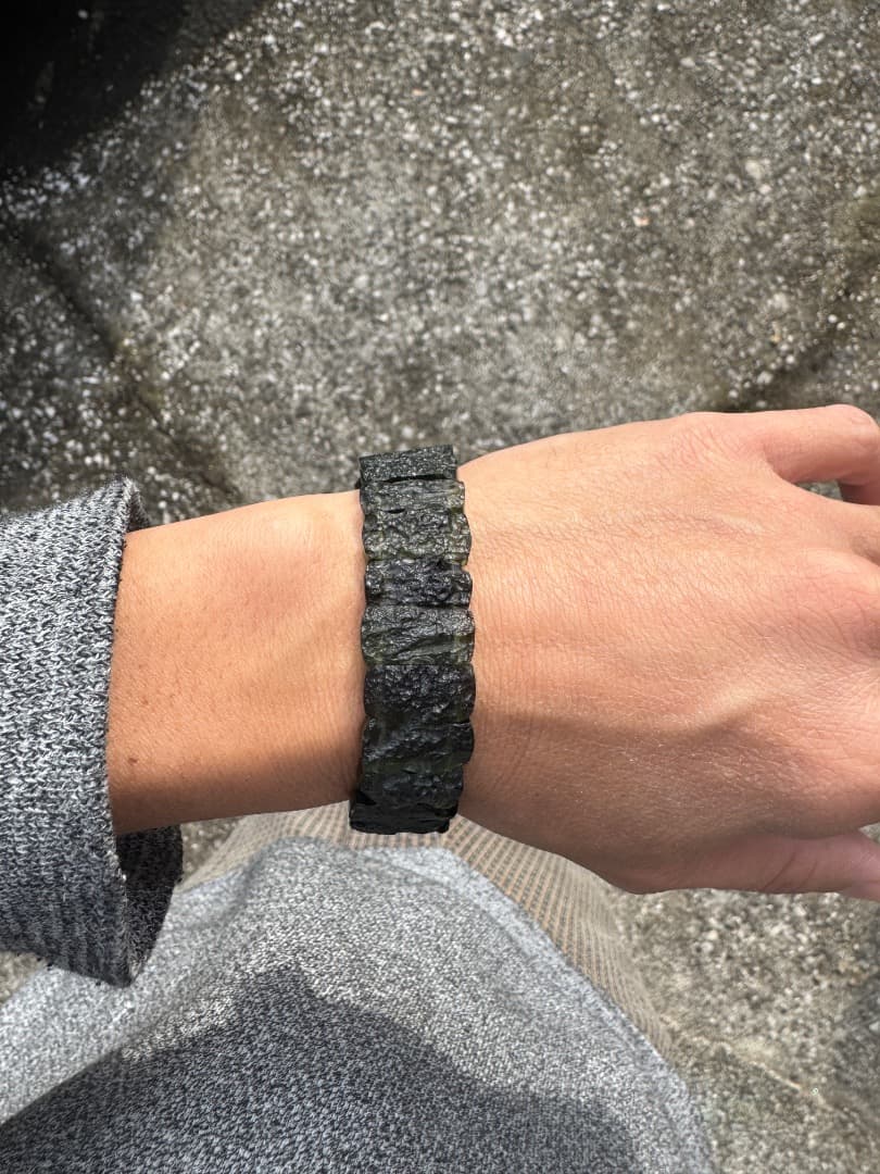 モルダバイト　ブレスレット　鑑別書付き　本物　40.77g