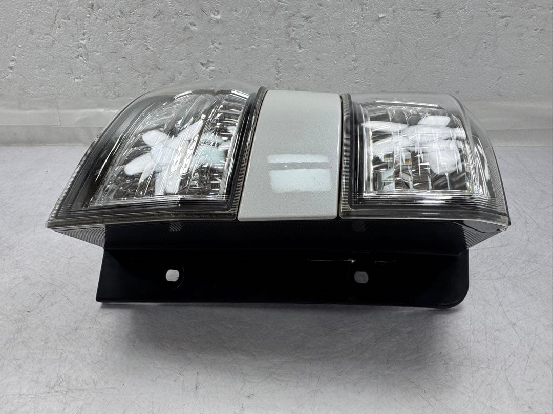 ヴェルファイア DBA-ANH20W 左テールランプ 2.4Z 758-29