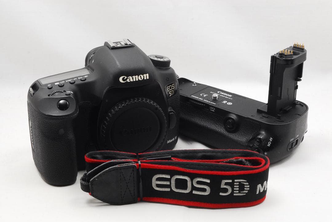 キャノン EOS 5D Mark Ⅲ &バッテリーグリップ BG-E11 665 販売終了】バッテリーグリップ BG-E11:カメラアクセサリー・ストロボ