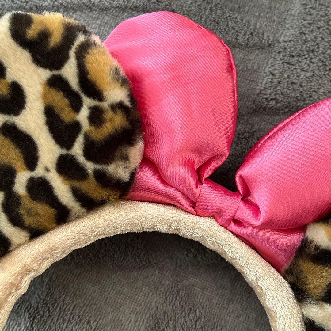 ディズニー ミニー カチューシャ レオパード柄 ヒョウ柄 ピンク - メルカリ