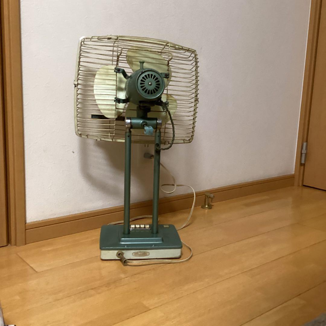 お値下げ❗️レトロ扇風機 三菱RM-10A 四角 希少 - メルカリ