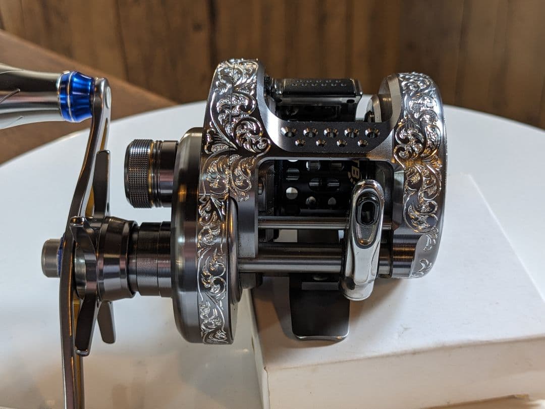 シマノ カルカッタコンクエストBFS 彫金 エングレービング カスタム