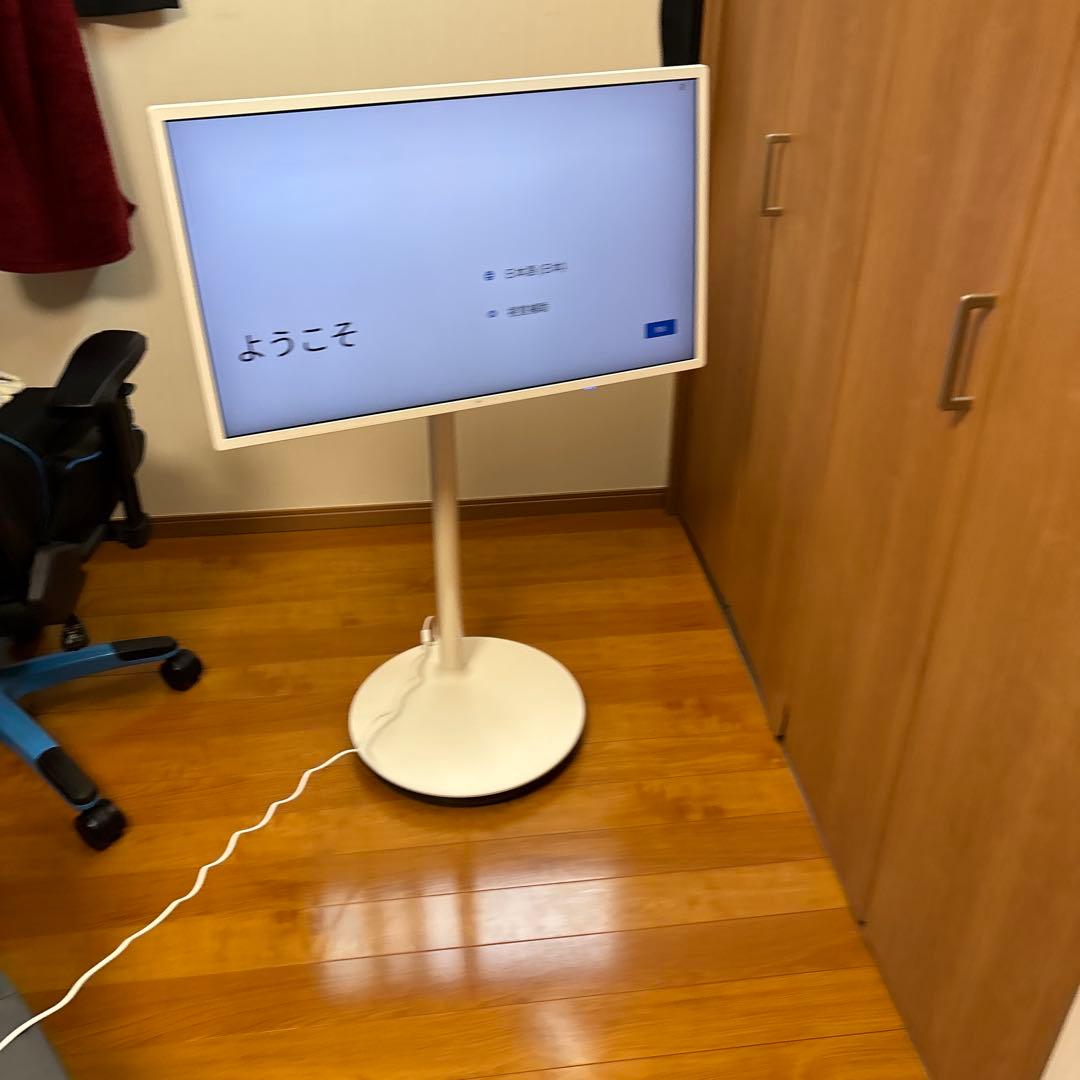 KTC MegPad 32型 4K UHD 移動式スマートモニター - メルカリ