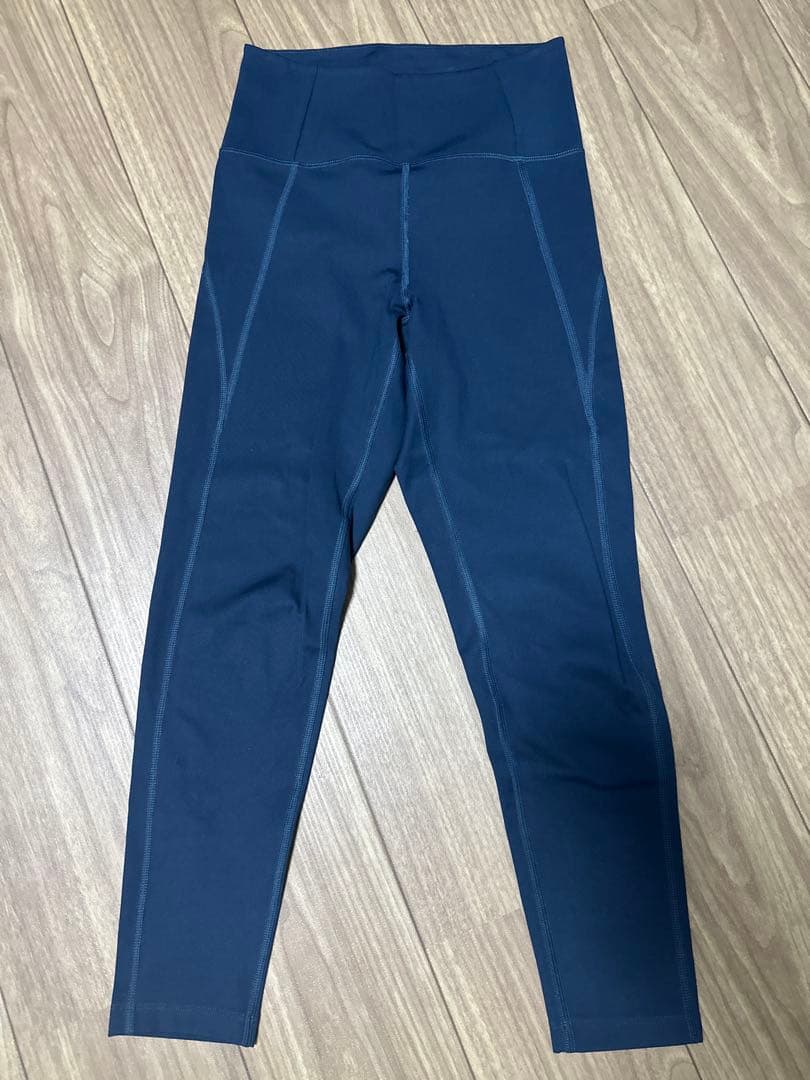 Girlfriend ブラ レギンス ピラティス ヨガ Alo ルルレモン - メルカリ