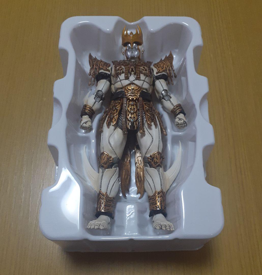 S.H.Figuarts (真骨彫製法) ン・ダグバ・ゼバ フィギュアーツ