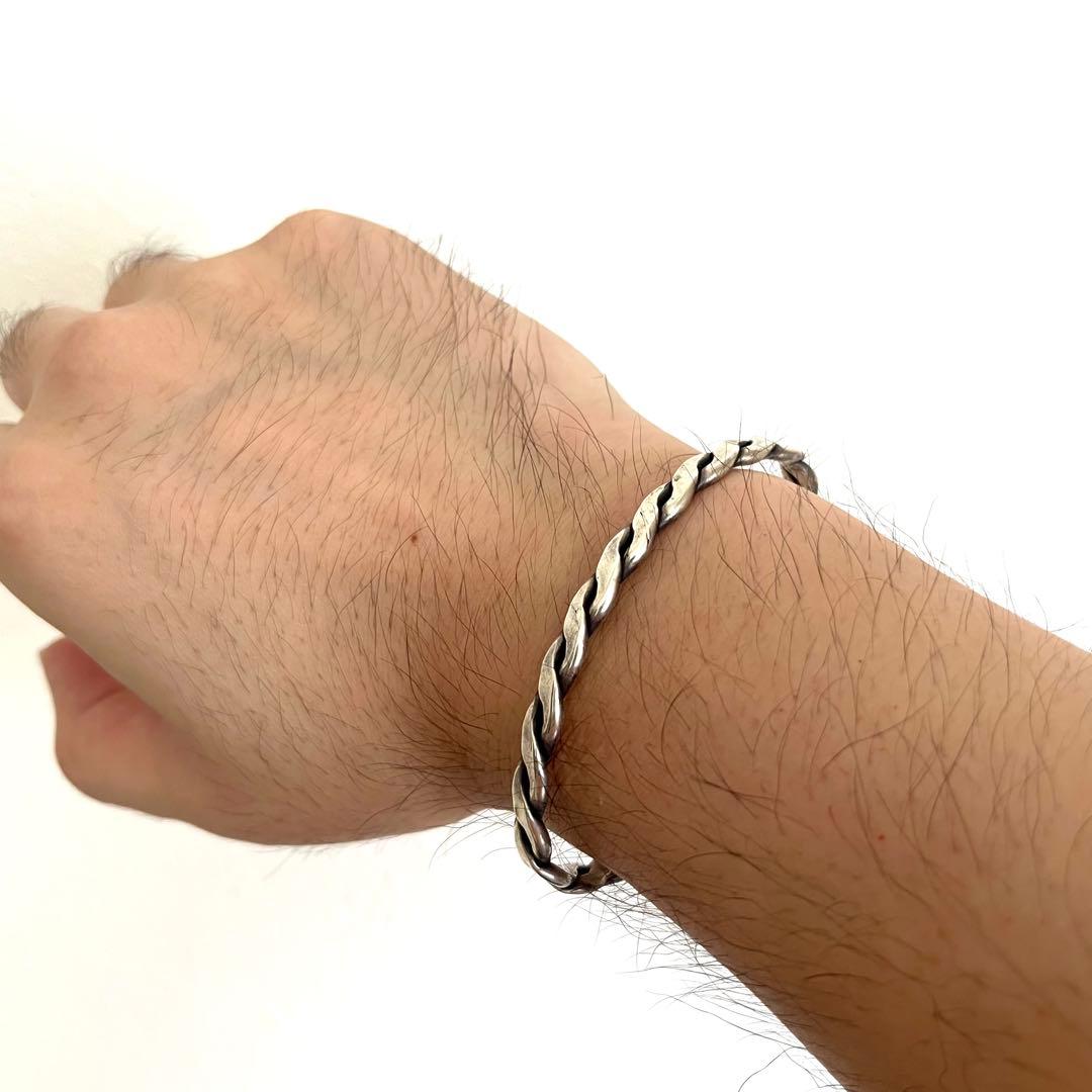 ヴィンテージ】ナバホ族 南西部 ツイストバングル カフブレスレット