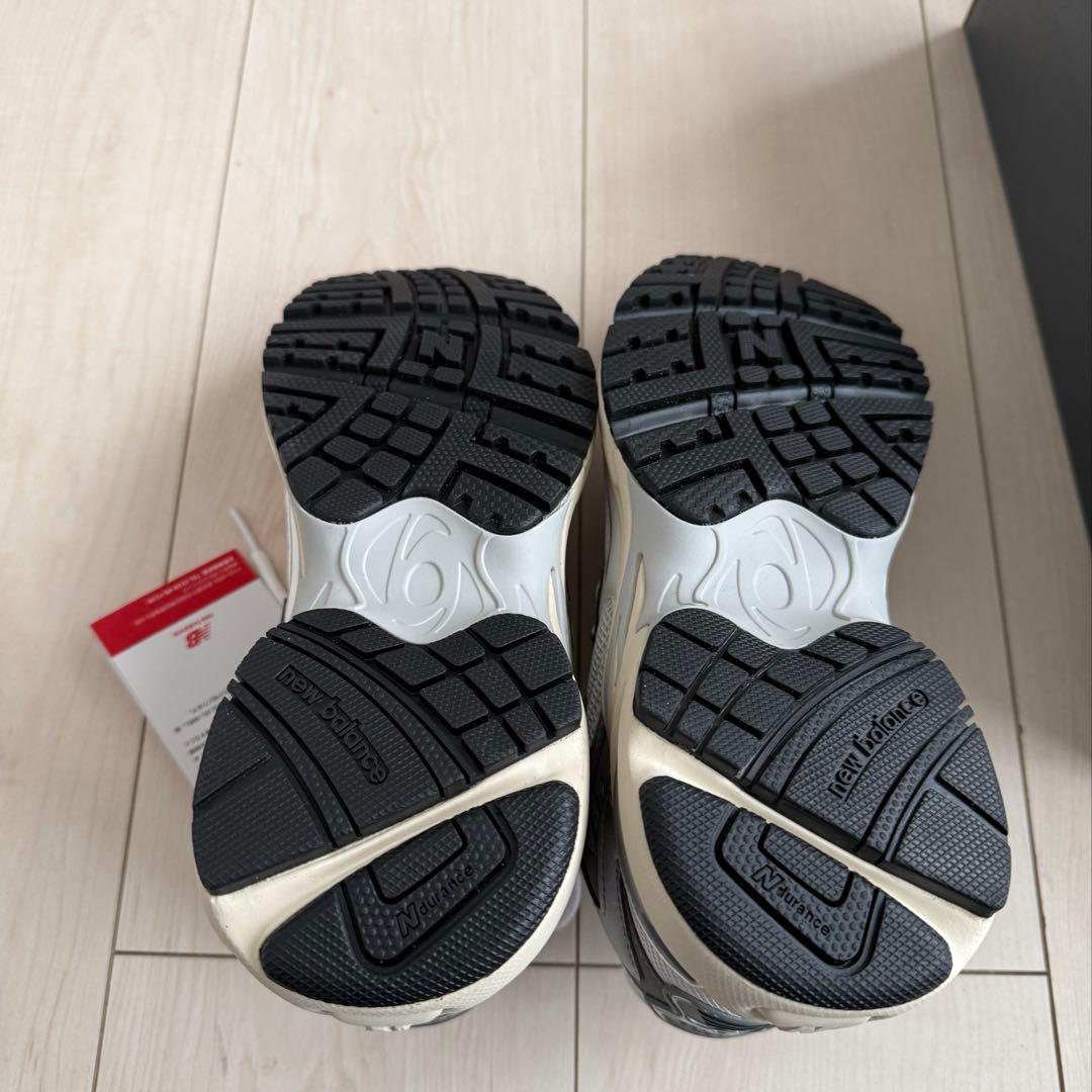 新品未使用品　ニューバランス　725 24.5cm