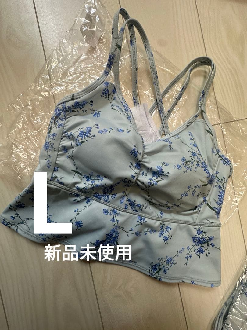 スカーラ❤️SUKALA❤️スプリングフラワーフレアブラトップ トップス