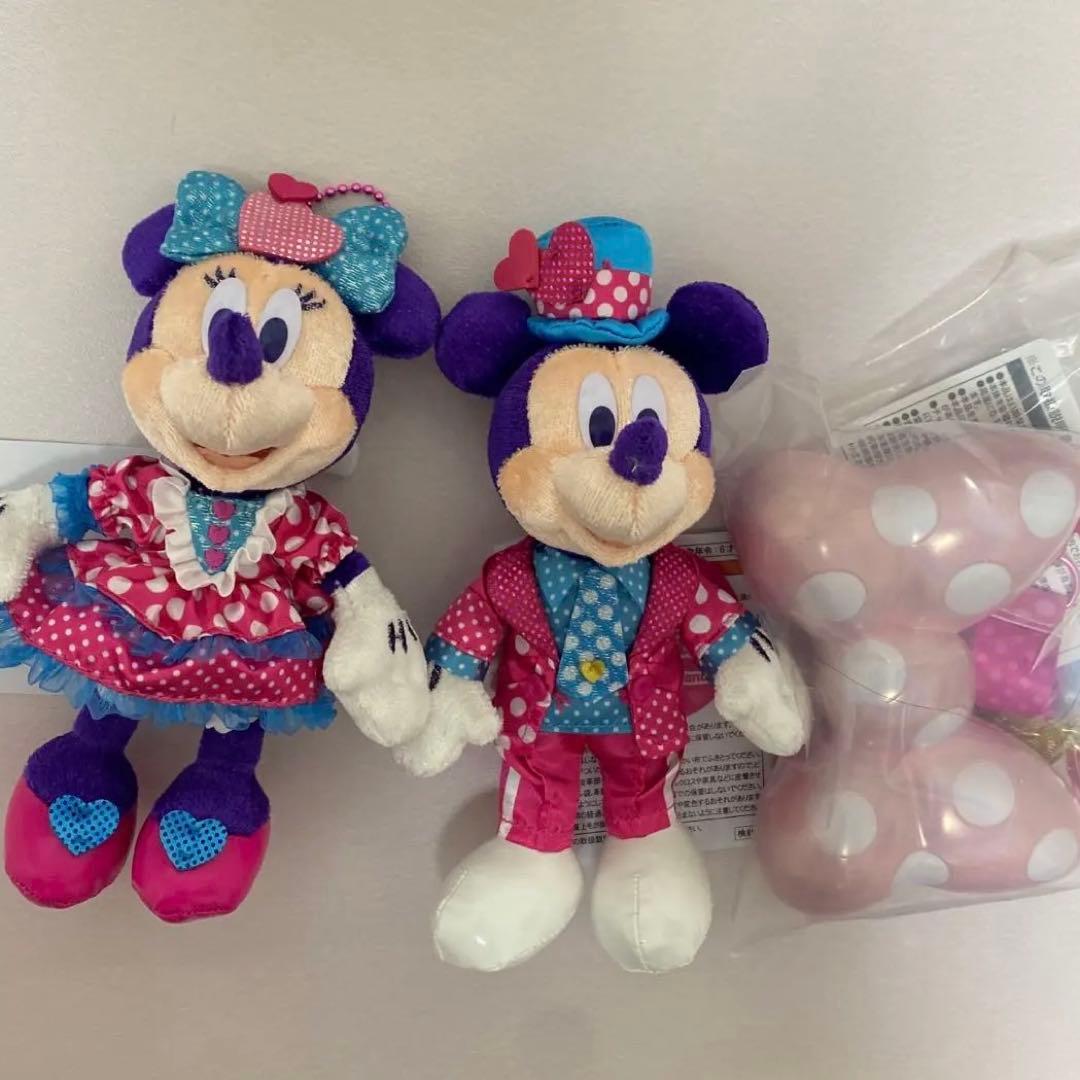 ディズニーランド　パルパルーザミニー　ミニパル　ぬいぐるみバッジ　スナックケース 淡いカラーがかわいい！ 東京ディズニーランド「ディズニー