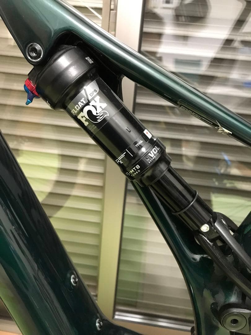 確認用Levo SL Comp Carbon Size S Tint Green - メルカリ