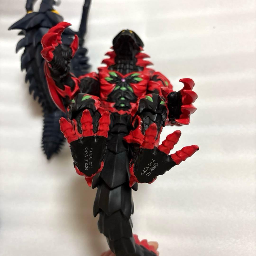 ウルトラ怪獣　アークベリアル　ハイパーゼットン　ギガント　ベリュドラ　ゴモラ