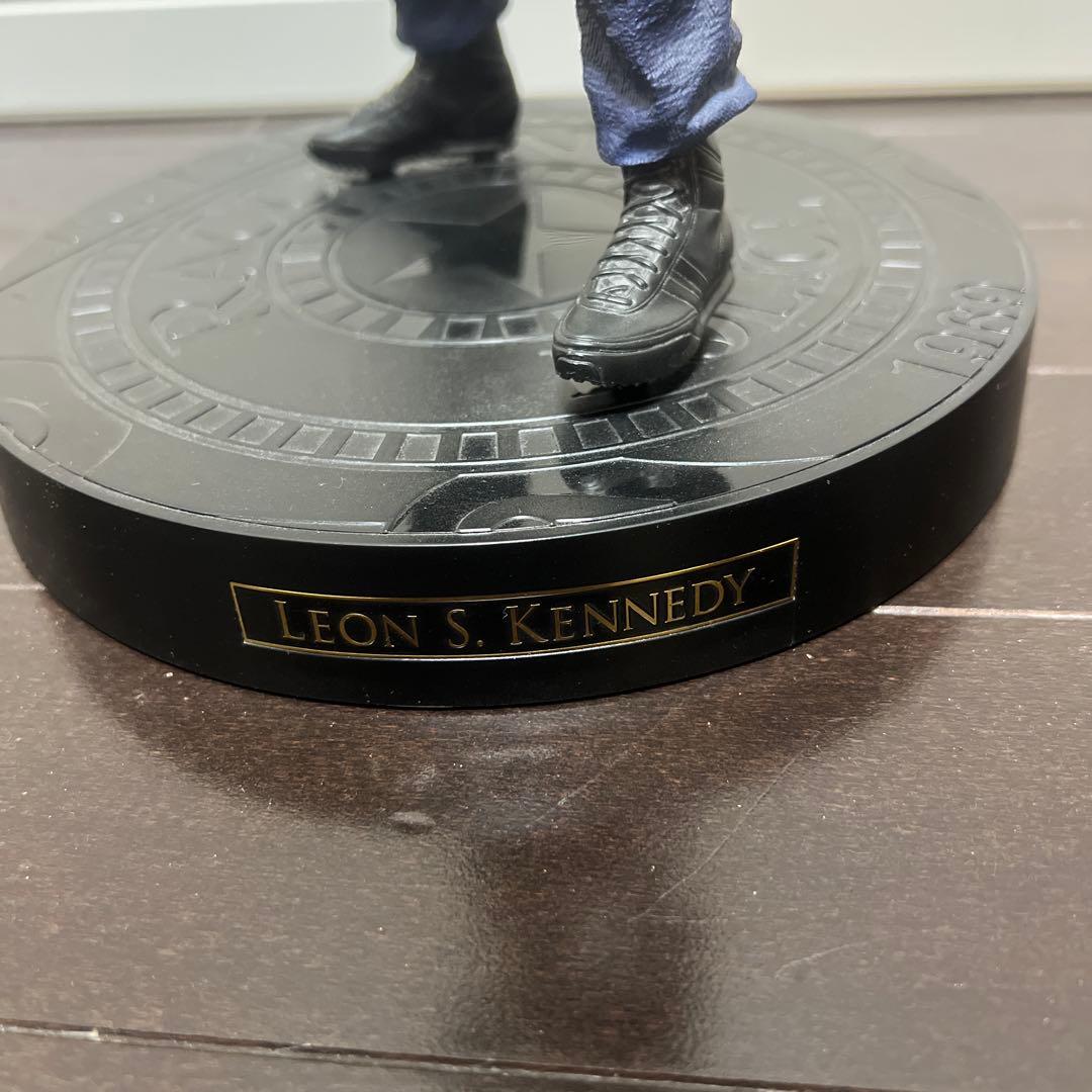 バイオハザード　レオン・S・ケネディ フィギュア