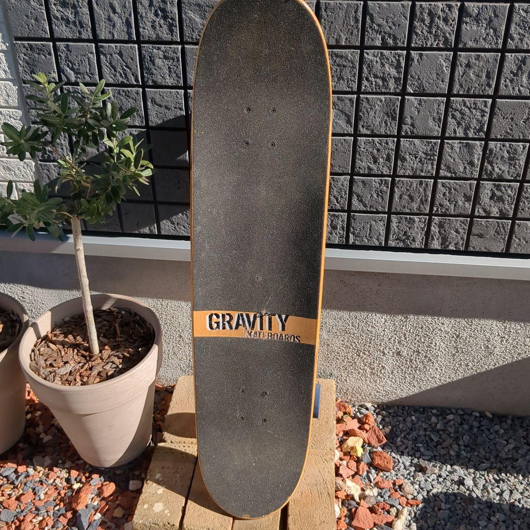 Gravity プール36 サーフスケートボード スラスター３ 楽天市場】グラビティー スラスター 3付き POOL MODEL 36インチ