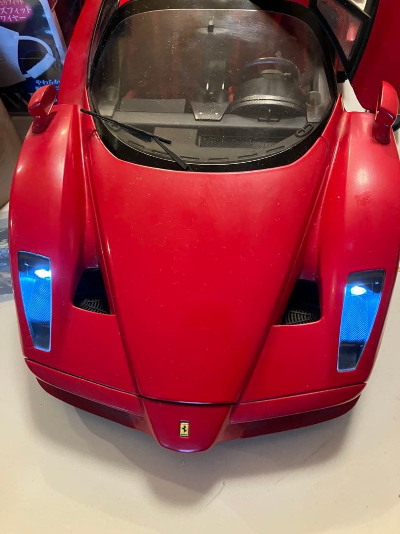 DeAGOSTINI エンツォ・フェラーリ 1/10 スケール 赤