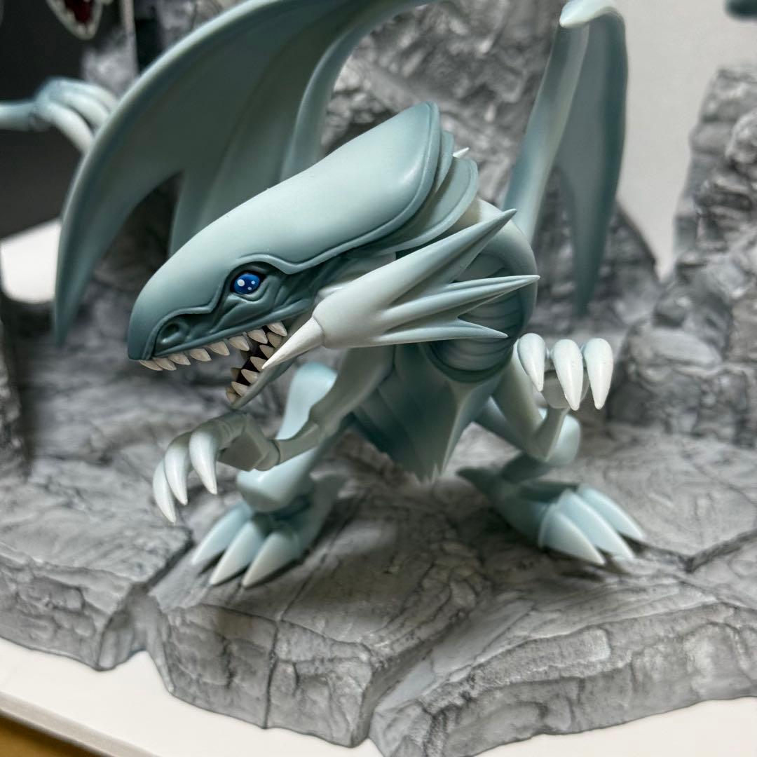 値下交渉OK ジオラマ ブルーアイズホワイトドラゴン 遊戯王 フィギュア