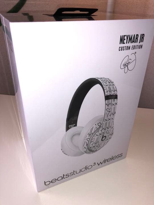 beats studio 3 wireless Neymar custom - メルカリ