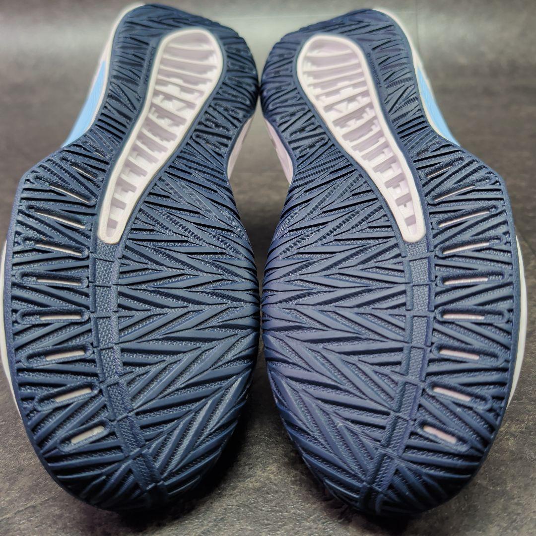 ミズノ　バレーボールシューズ　ライトニングセレクト　23.0cm　新品