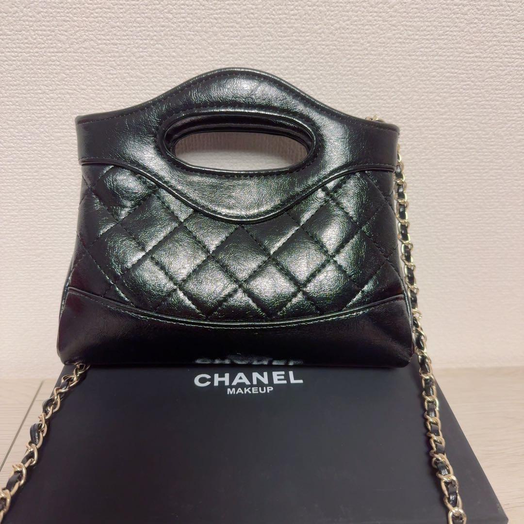 CHANEL ブラックレザー 31ナノ ミニショルダーバッグ ノベルティ