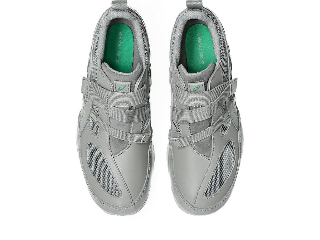 イッセイミヤケ　HYPER TAPING 27.5cm gray