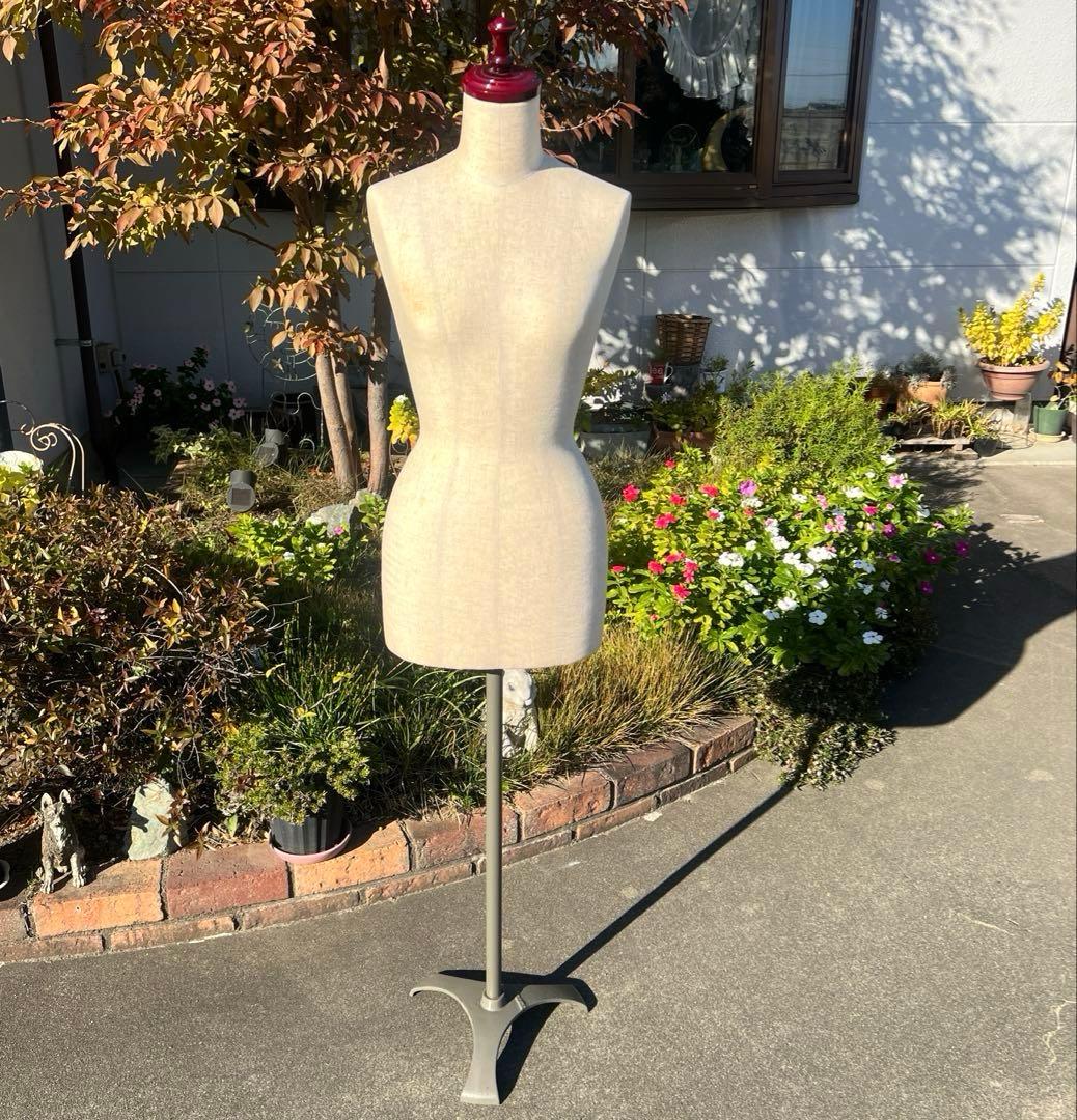 東京キイヤ TOKYO KIIYA トルソー マネキン ボディ レディース 楽天市場】KIIYAキイヤ トルソー レディース ドレスボディ 両腕付き