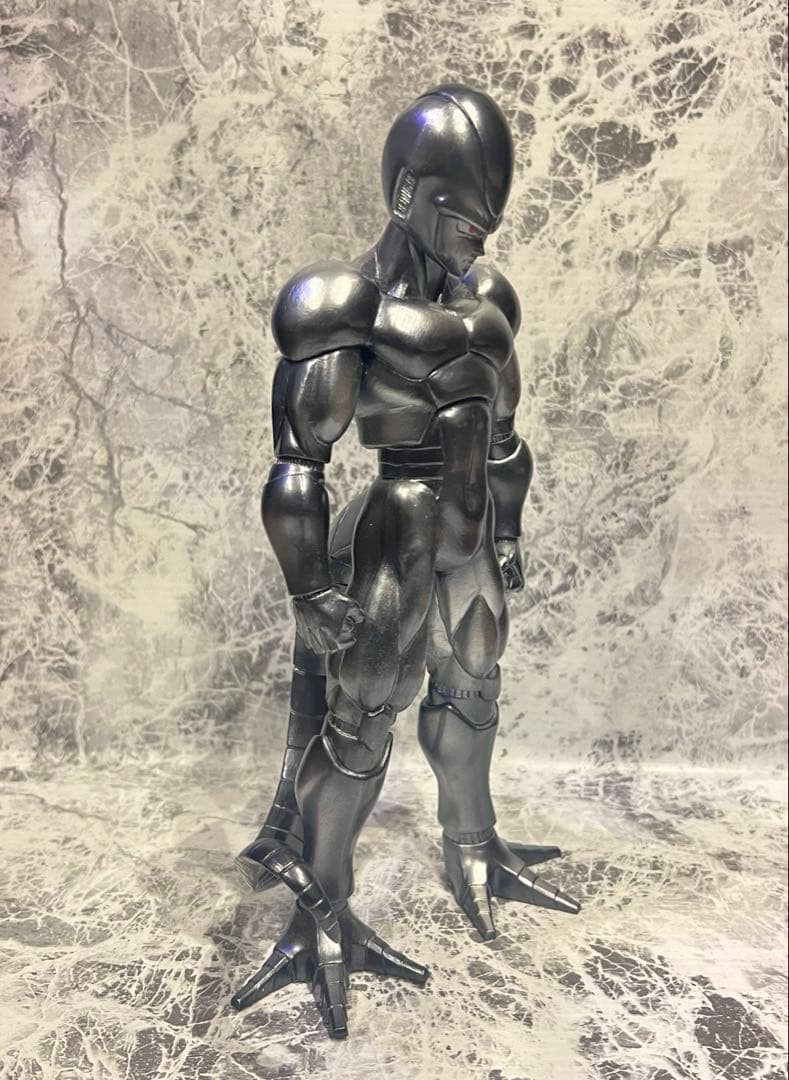 ドラゴンボール　一番くじ　メタルクウラ　リペイント