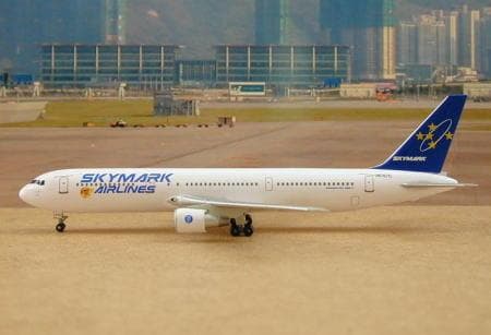 1/400 スカイマーク B767－300ER JA767C メイド